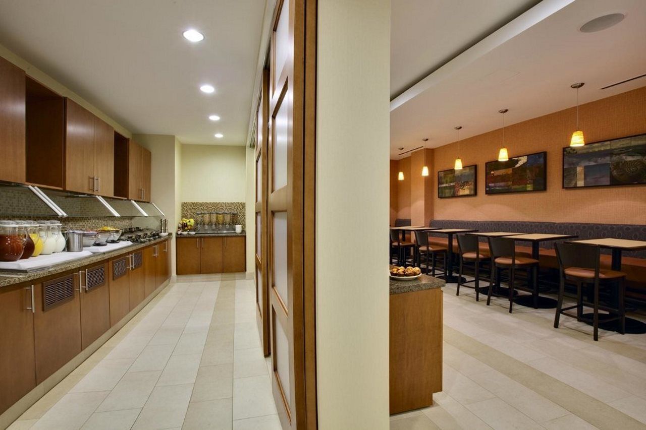 Hyatt House Fort Lauderdale Airport/Cruise Port Dania Beach Restoran fotoğraf